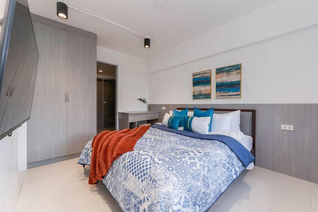 Airport Express Hostel E-527, 2 Minutes To Airport,Fast Wifi, Free Netflix Lapu-Lapu City Exterior photo